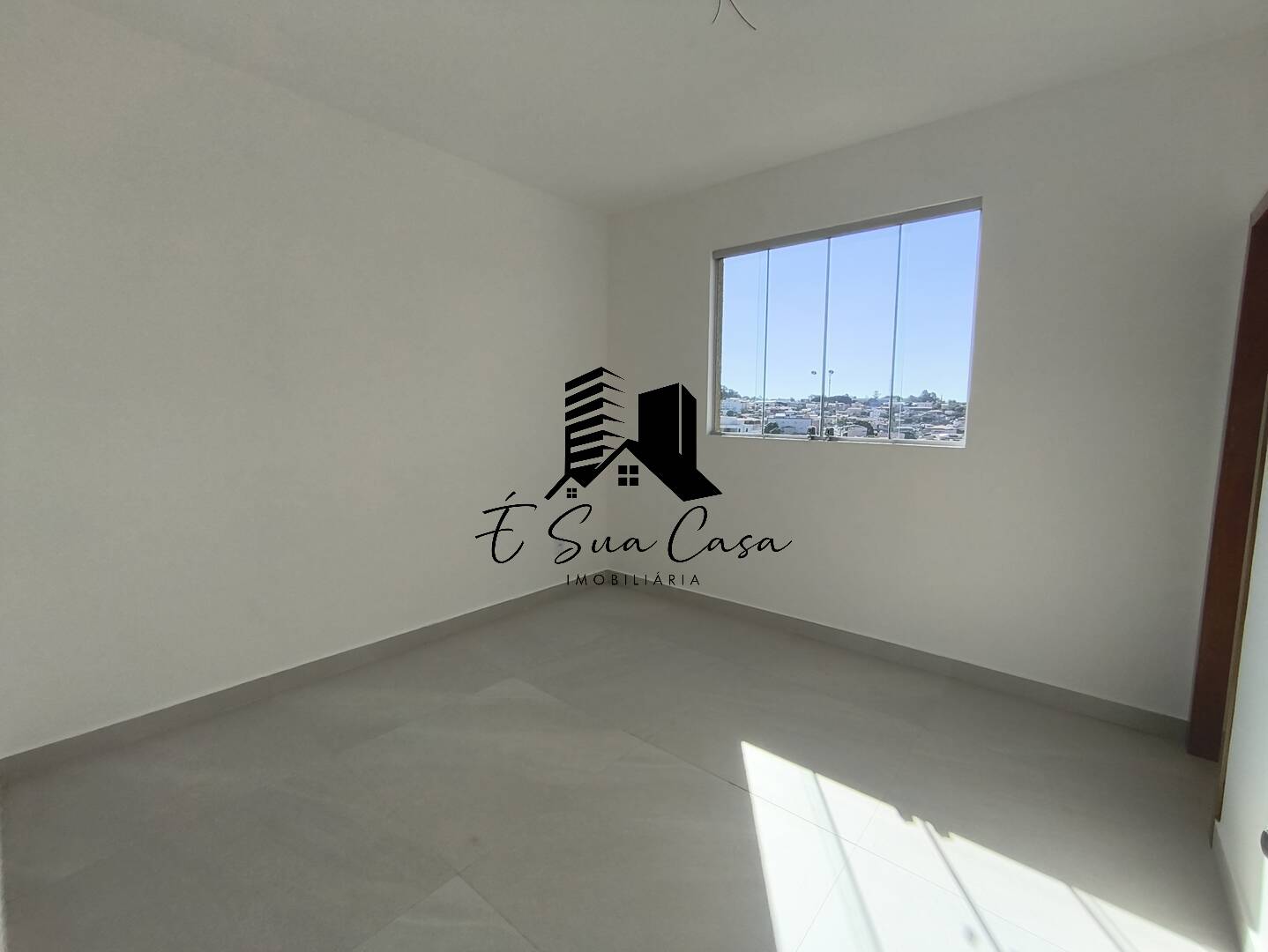 Apartamento à venda com 2 quartos, 61m² - Foto 12