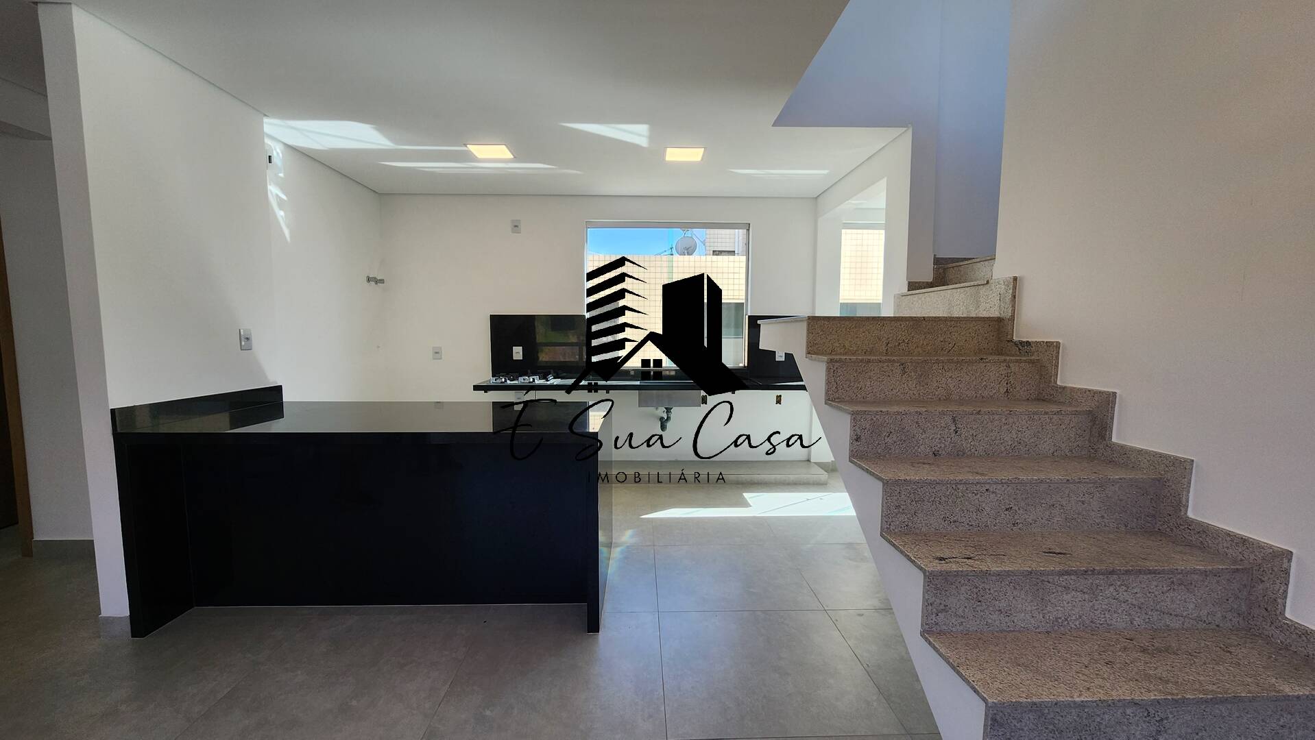 Cobertura à venda com 3 quartos, 146m² - Foto 4