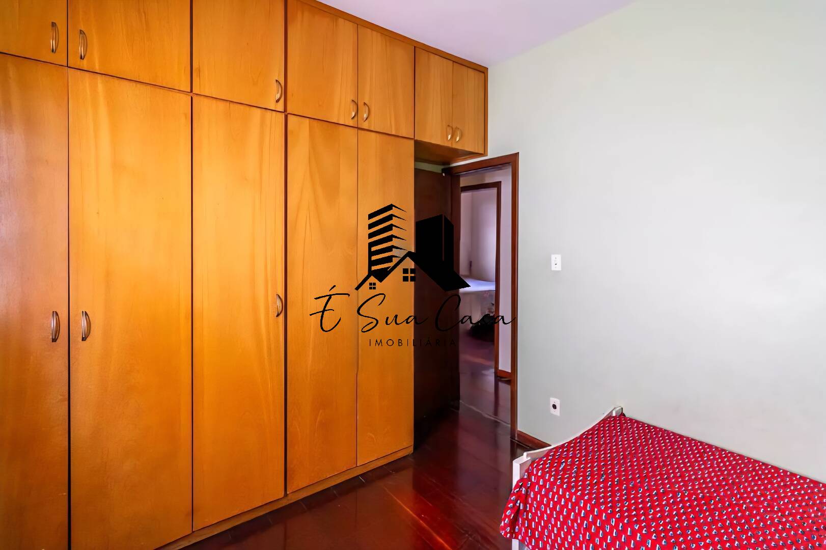 Casa à venda com 3 quartos, 360m² - Foto 10
