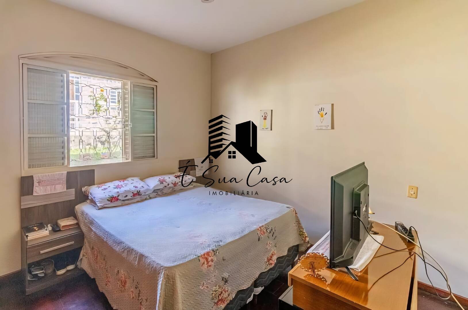 Casa à venda com 3 quartos, 360m² - Foto 14
