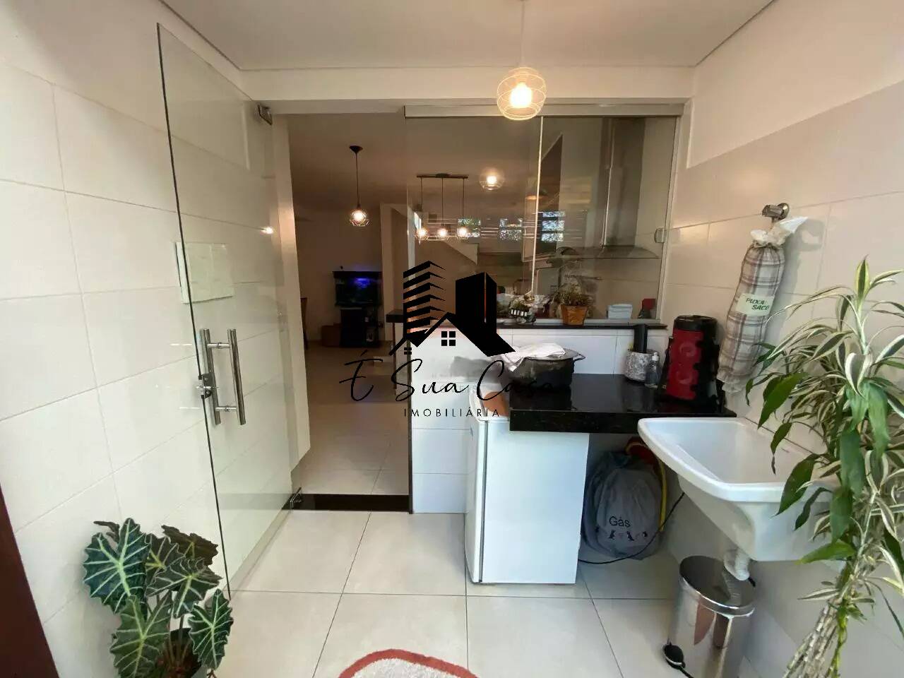 Casa à venda com 2 quartos, 155m² - Foto 13