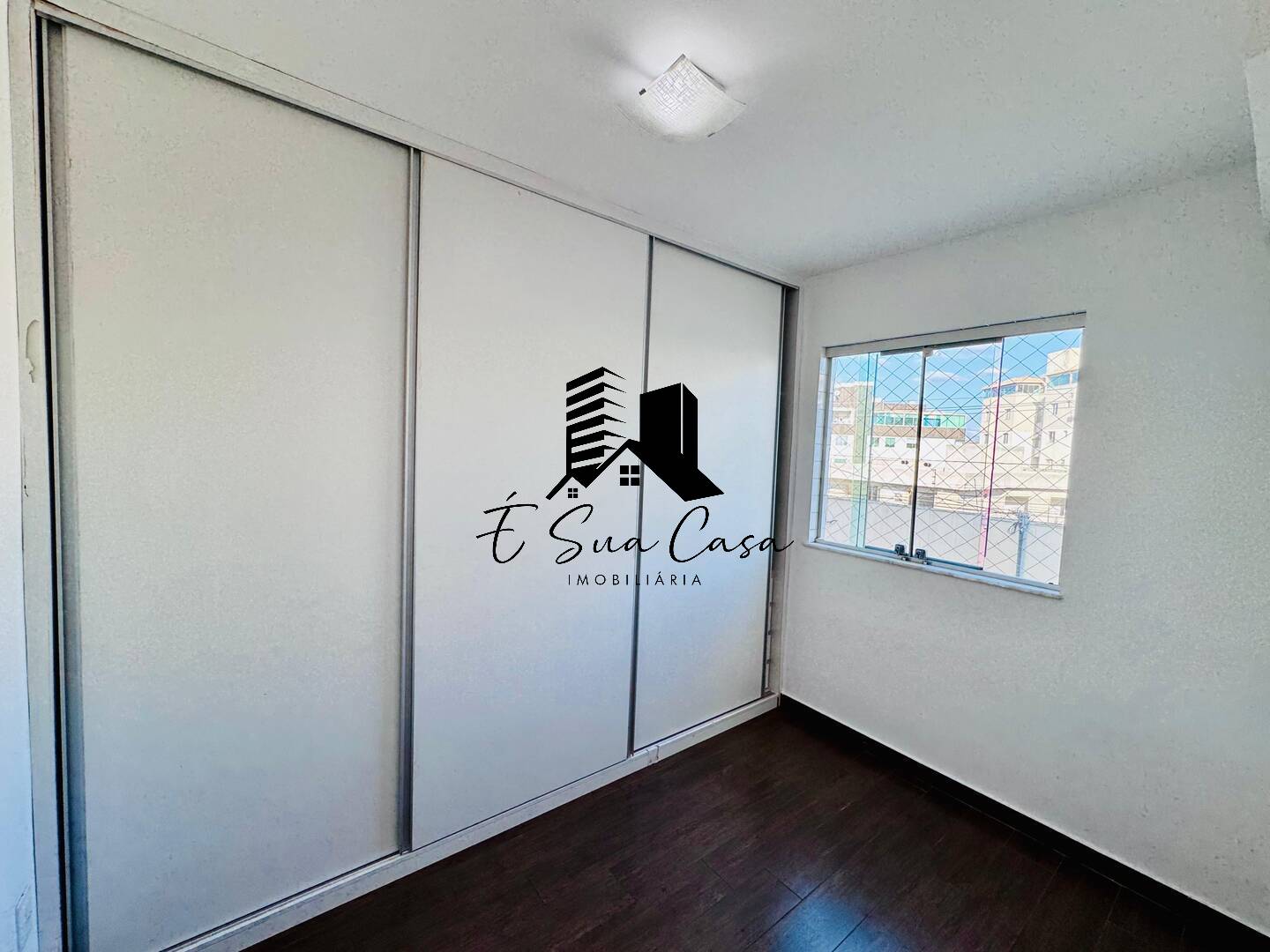 Apartamento à venda com 2 quartos, 55m² - Foto 11