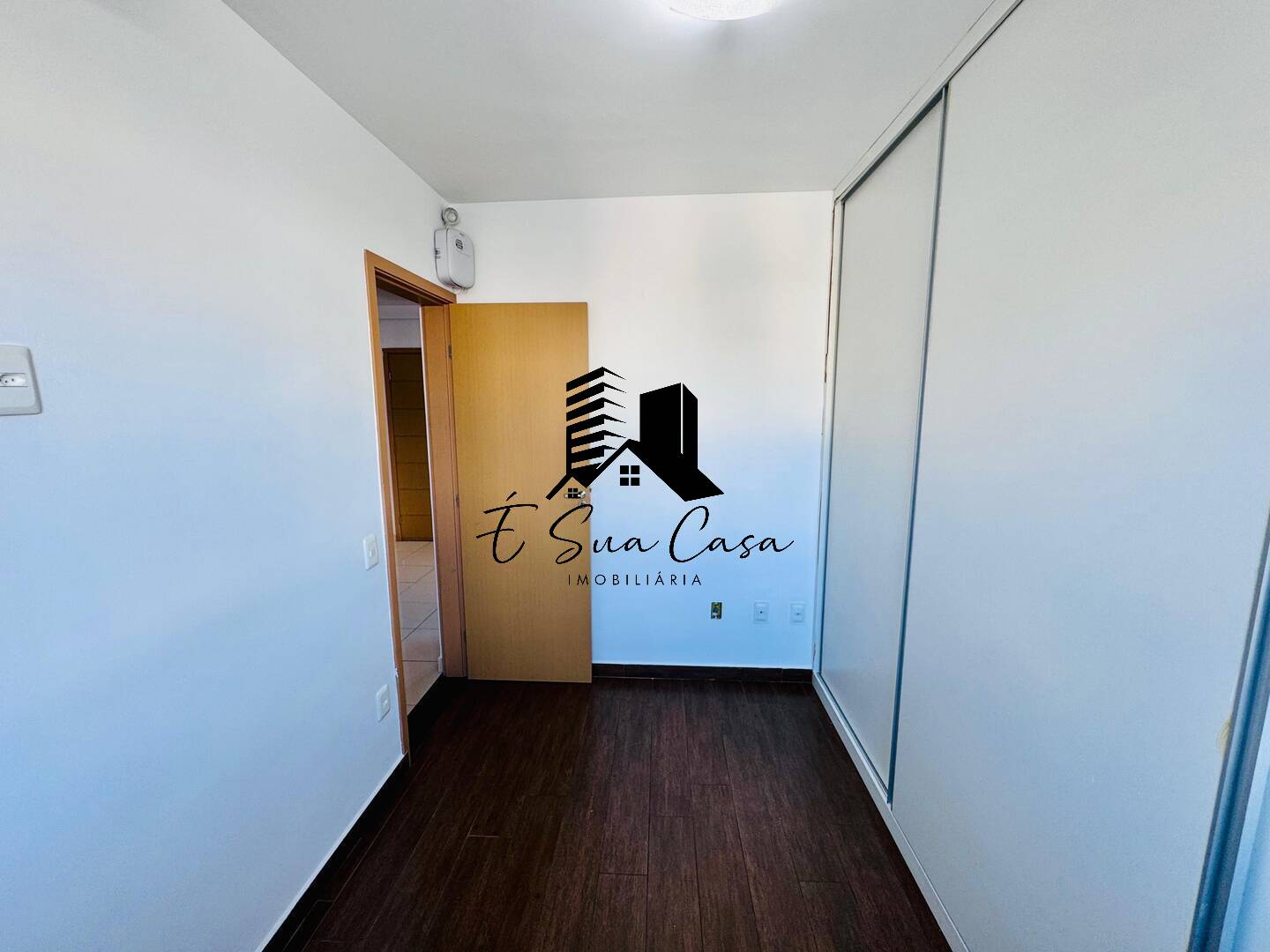Apartamento à venda com 2 quartos, 55m² - Foto 13