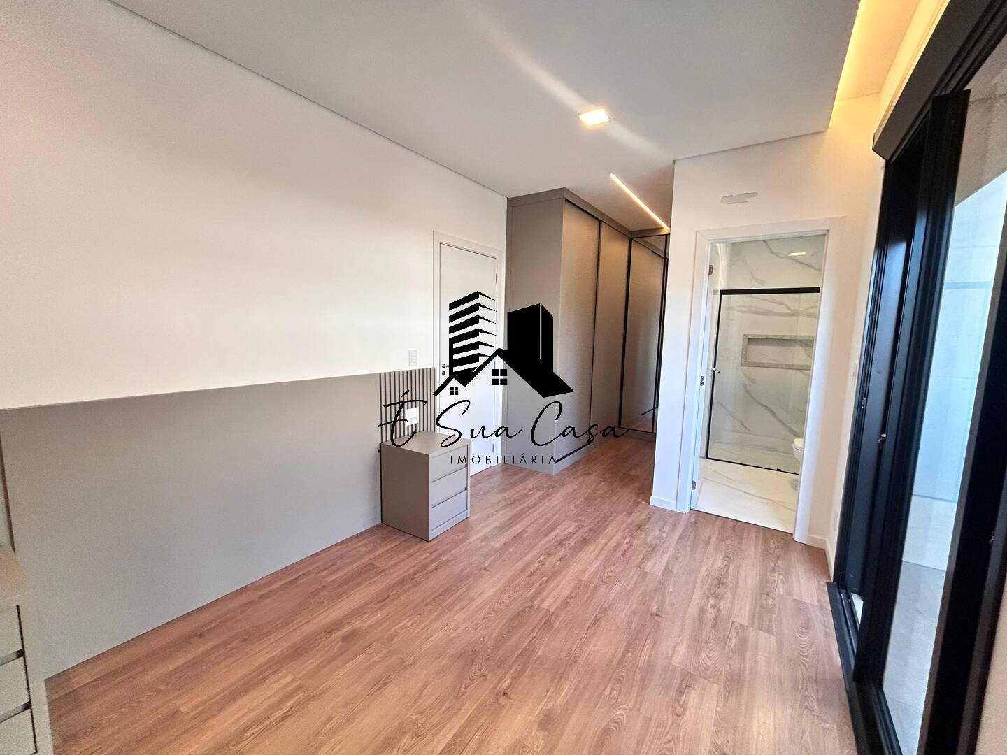Apartamento para alugar com 3 quartos, 225m² - Foto 16