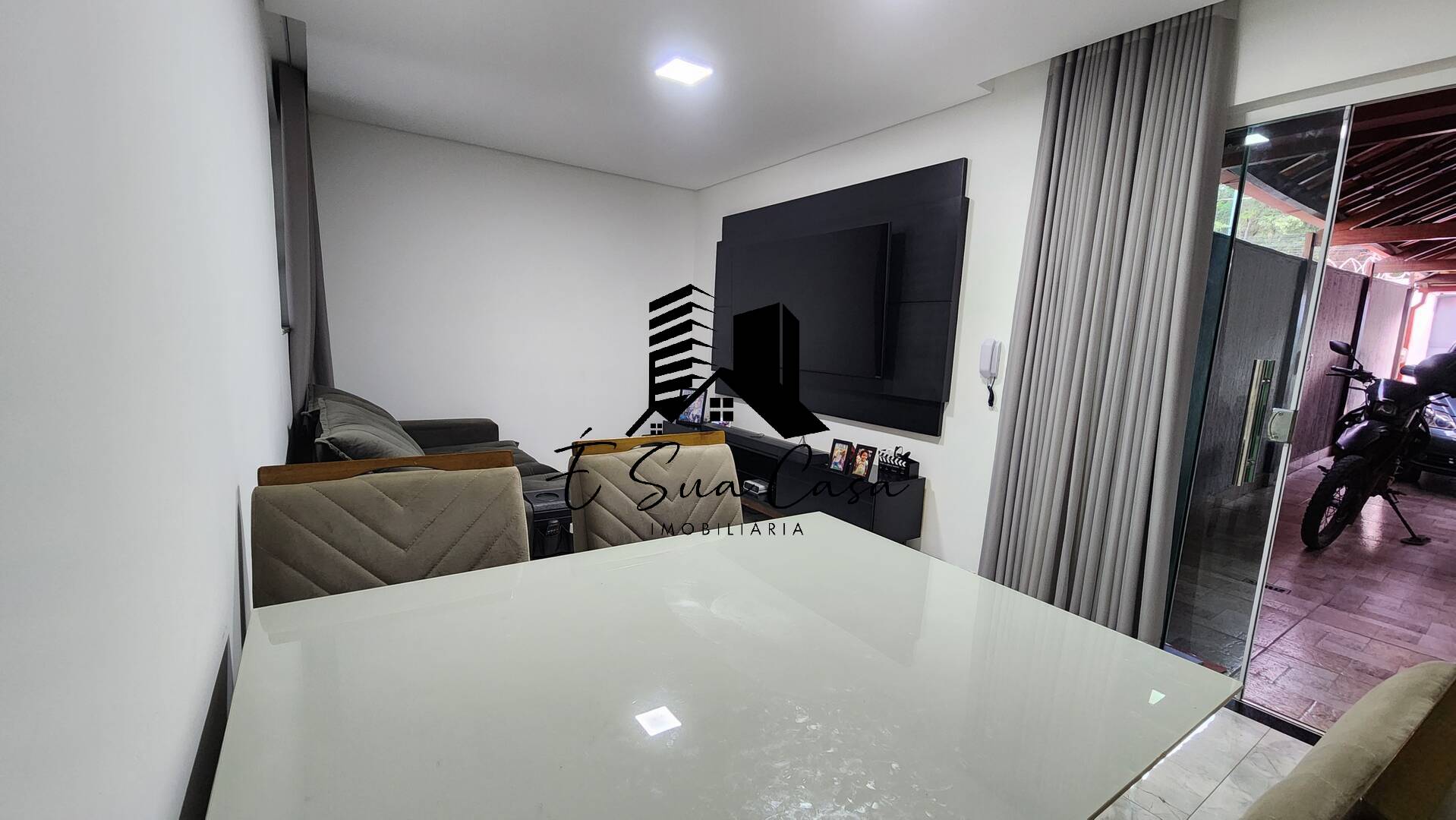 Casa à venda com 2 quartos, 141m² - Foto 4