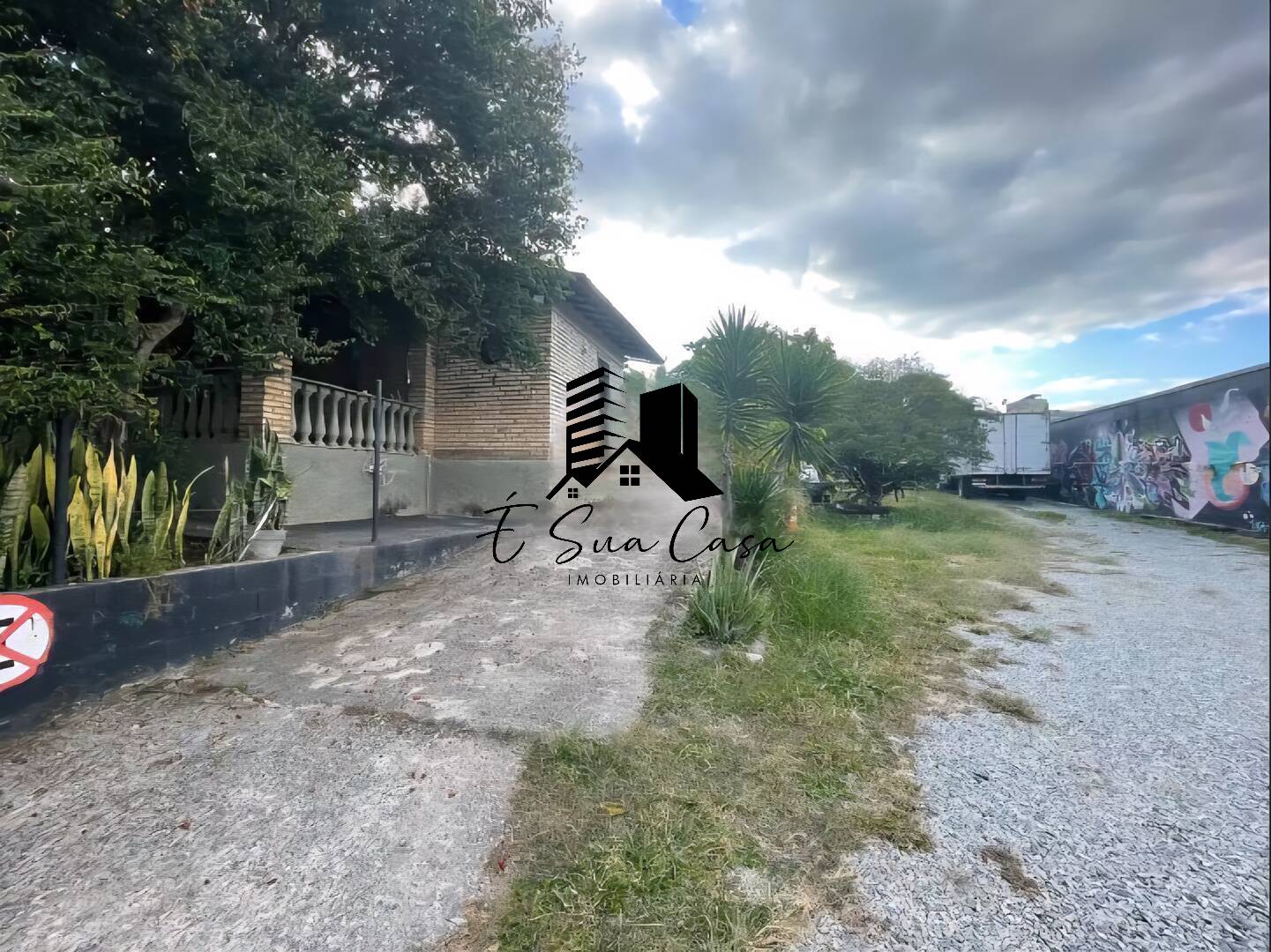 Casa à venda com 2 quartos, 2000m² - Foto 9
