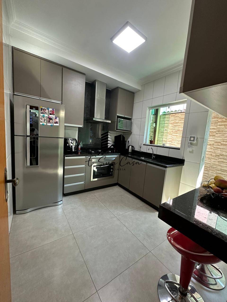 Casa à venda com 3 quartos, 141m² - Foto 8