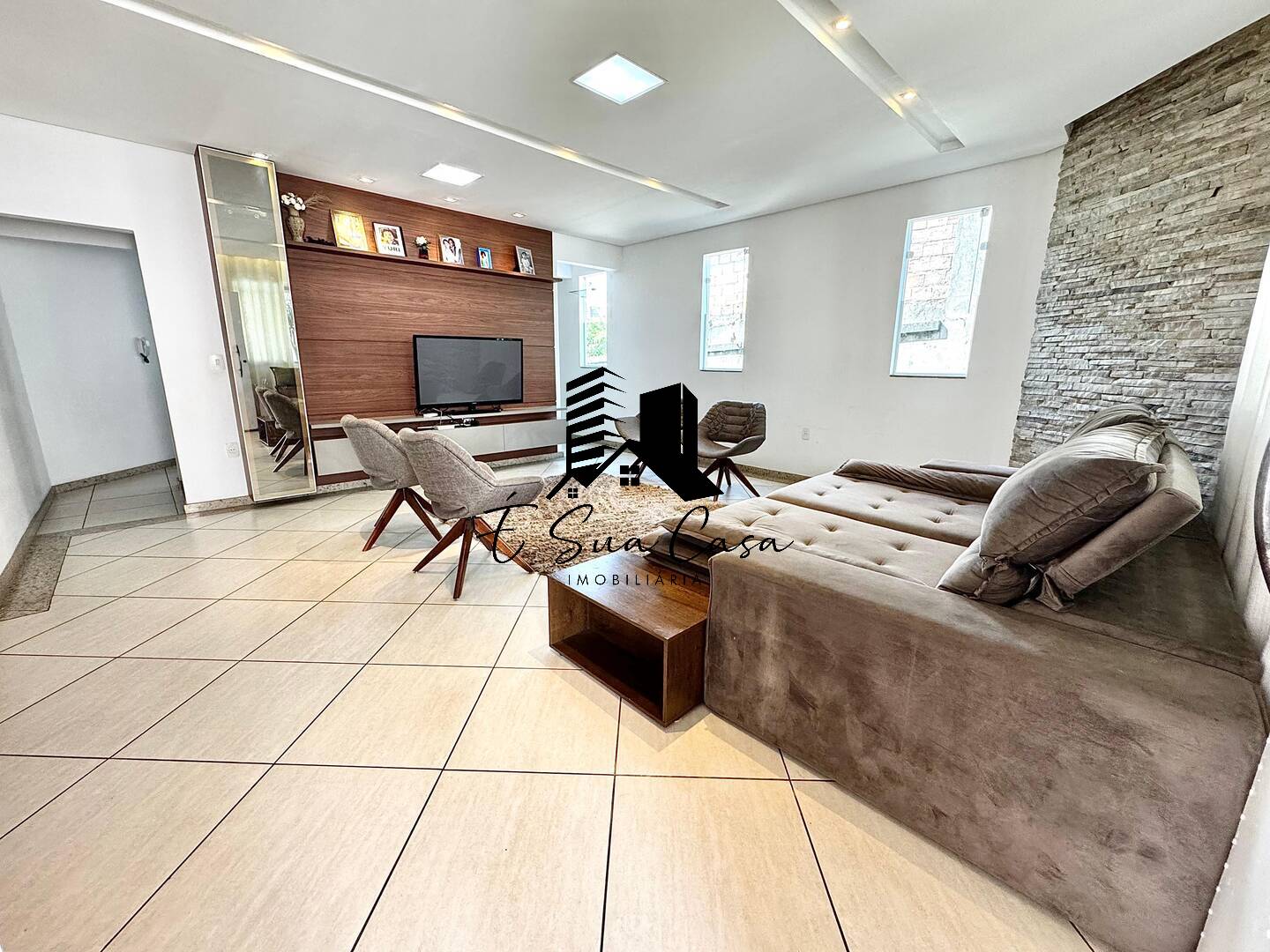 Casa, 4 quartos, 375 m² - Foto 2