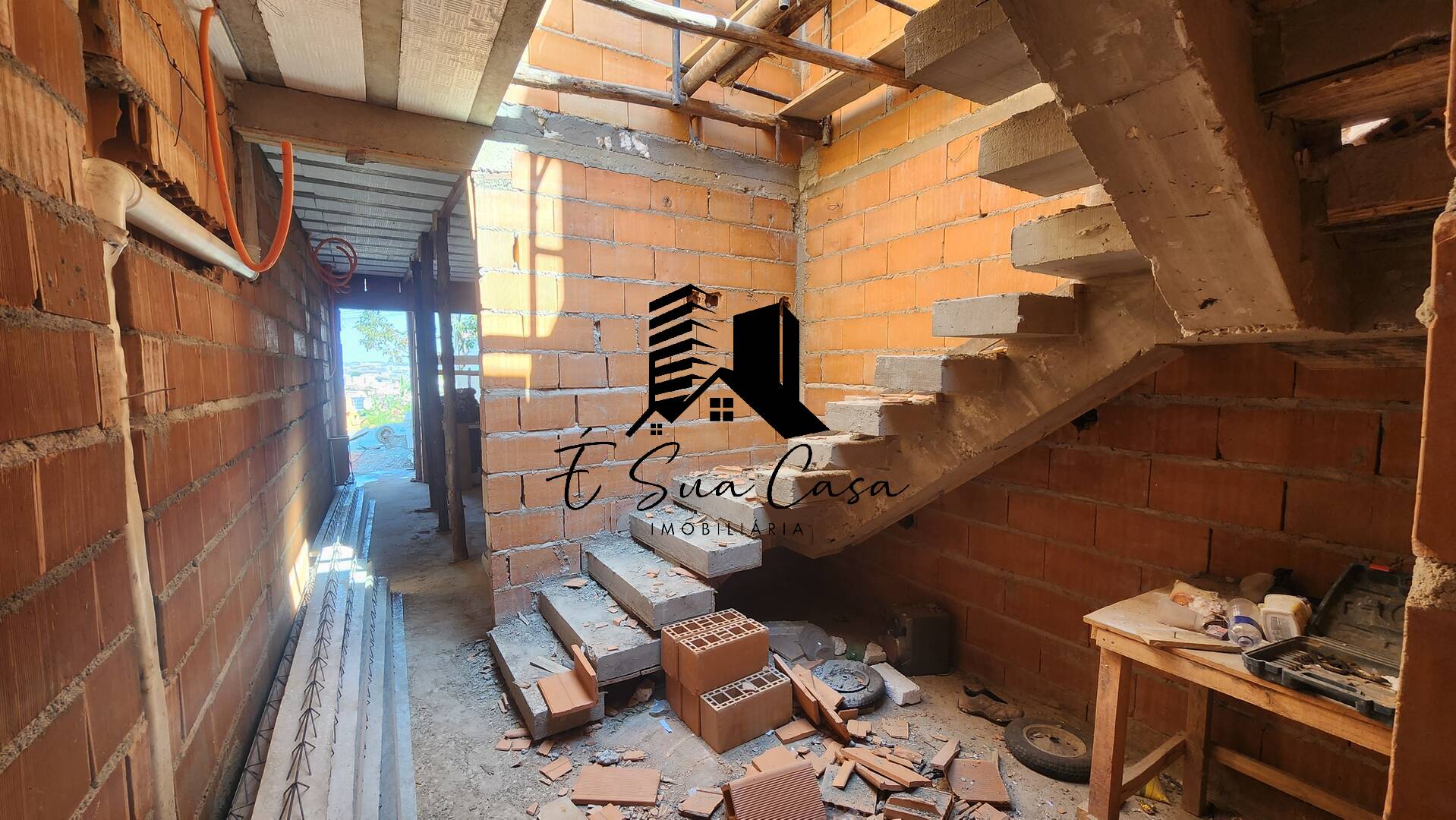 Casa à venda com 2 quartos, 122m² - Foto 4
