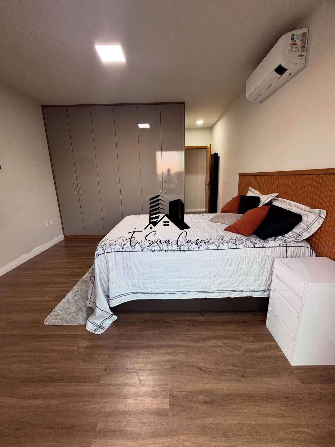 Casa à venda com 3 quartos, 196m² - Foto 9