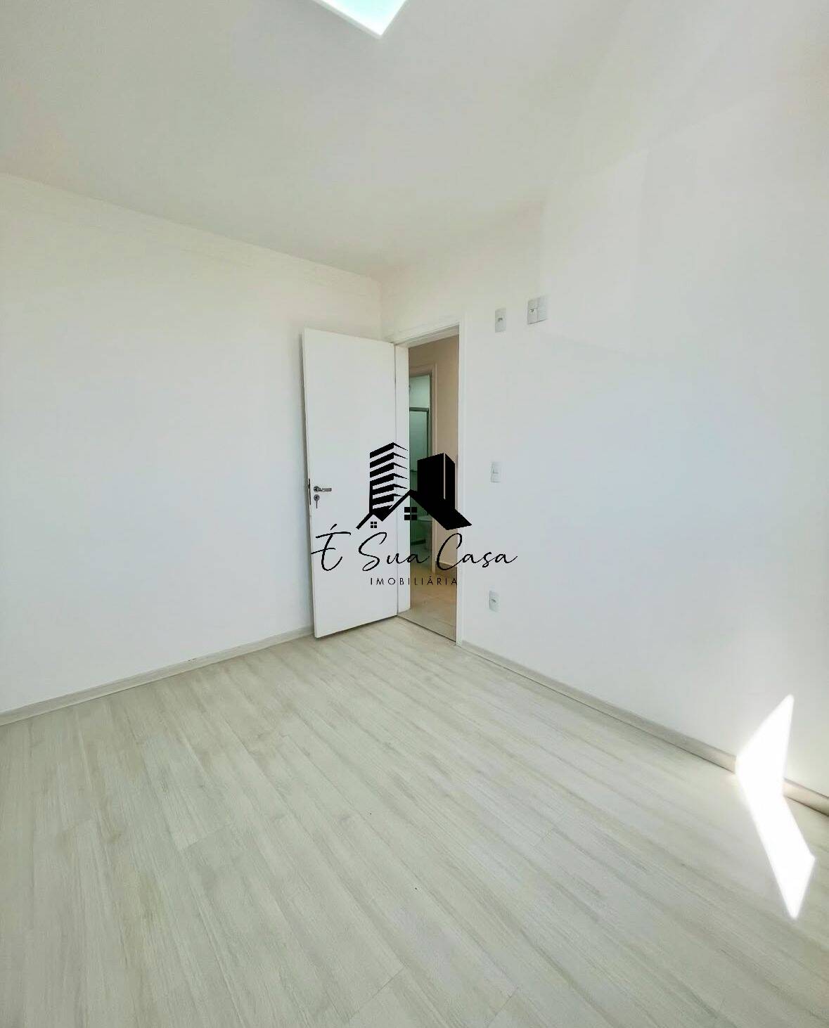 Apartamento à venda com 2 quartos, 61m² - Foto 17