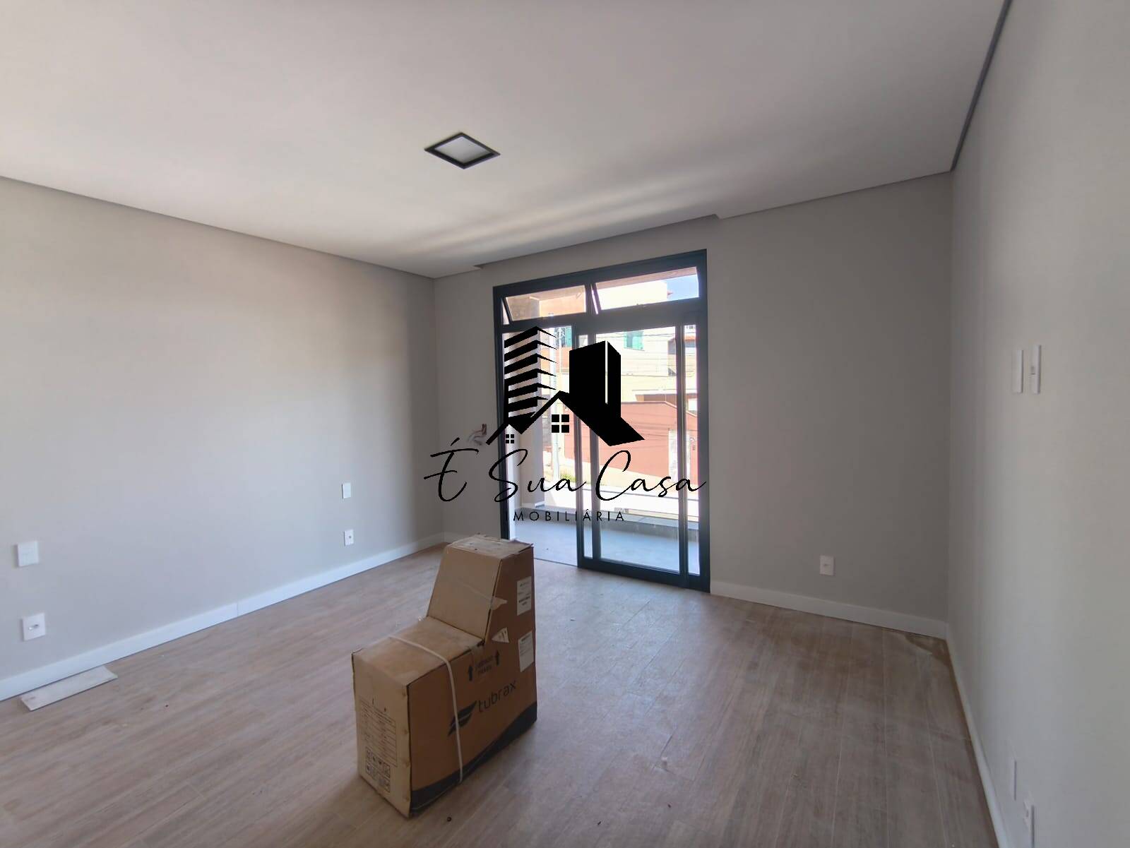 Casa à venda com 3 quartos, 210m² - Foto 9