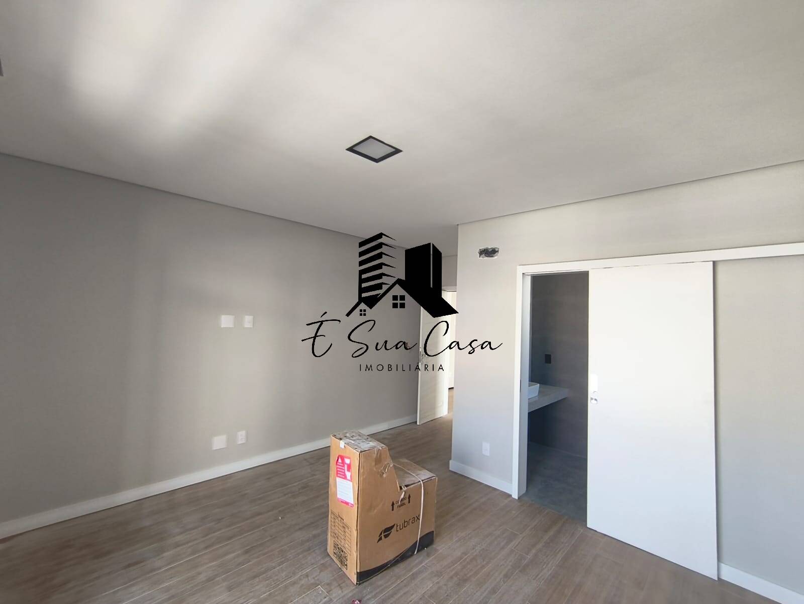 Casa à venda com 3 quartos, 210m² - Foto 10