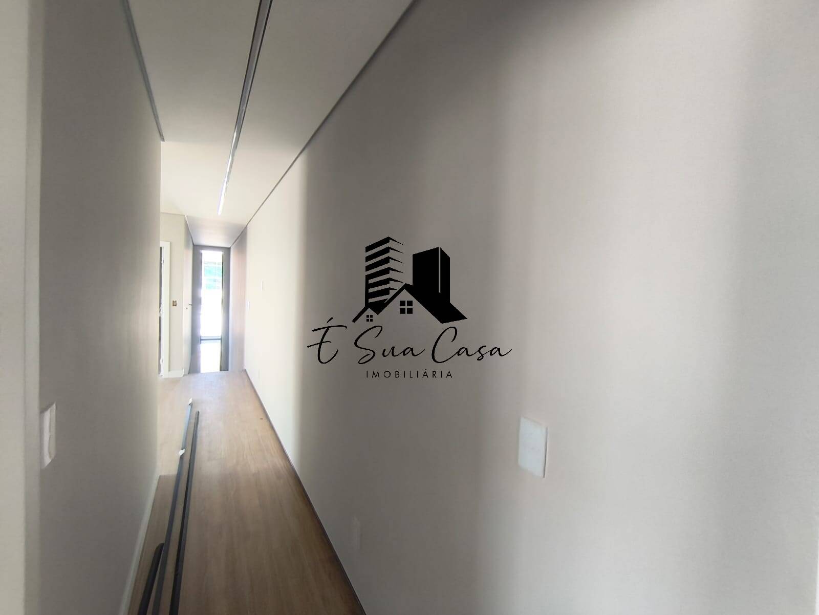 Casa à venda com 3 quartos, 210m² - Foto 18