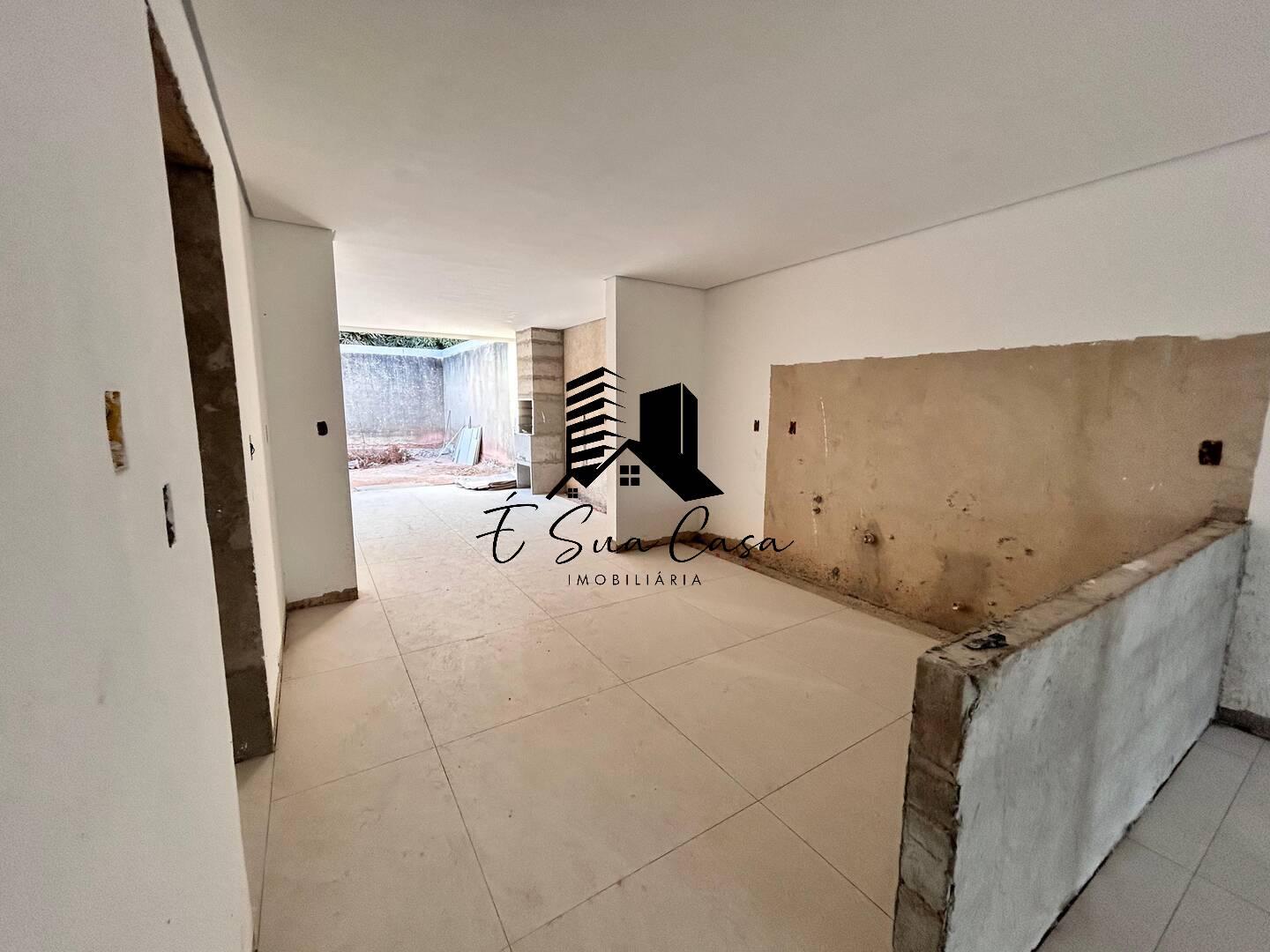 Casa à venda com 3 quartos, 230m² - Foto 34