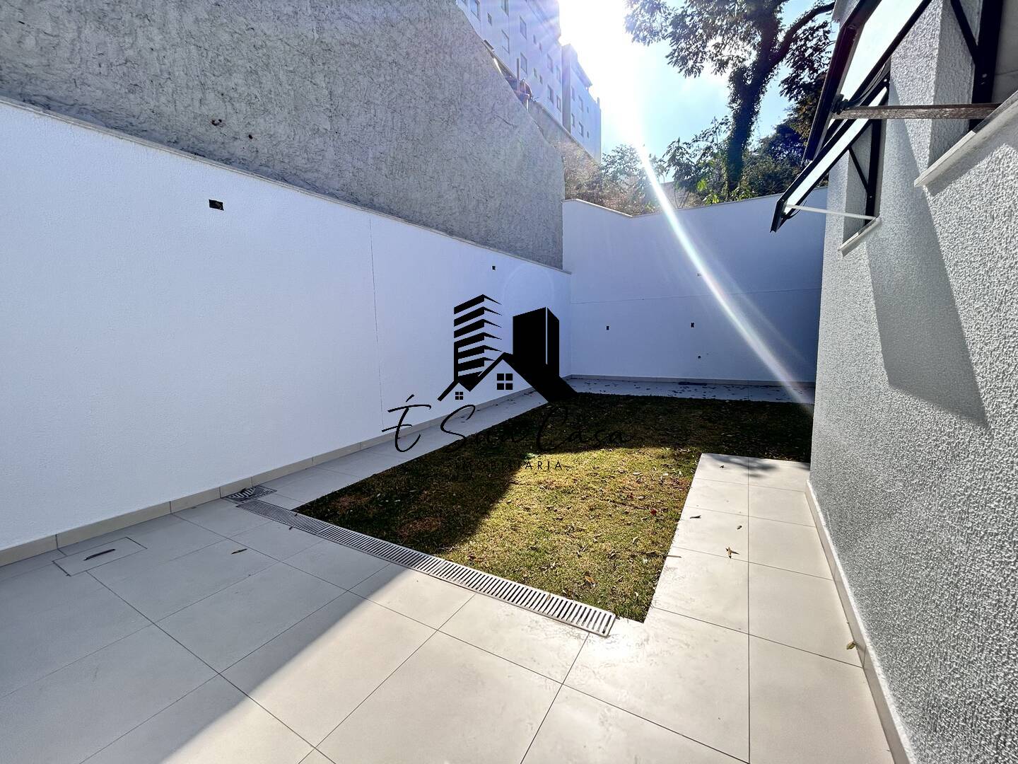 Casa à venda com 3 quartos, 116m² - Foto 14