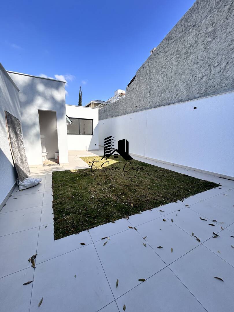 Casa à venda com 3 quartos, 116m² - Foto 13