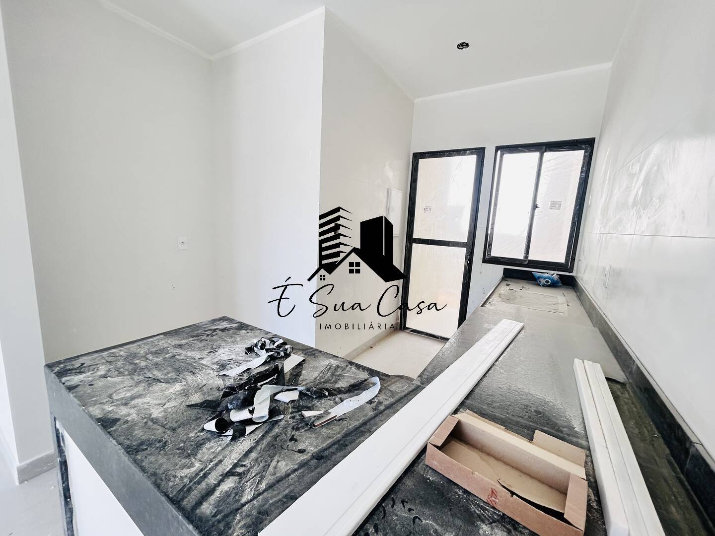 Casa à venda com 3 quartos, 88m² - Foto 7