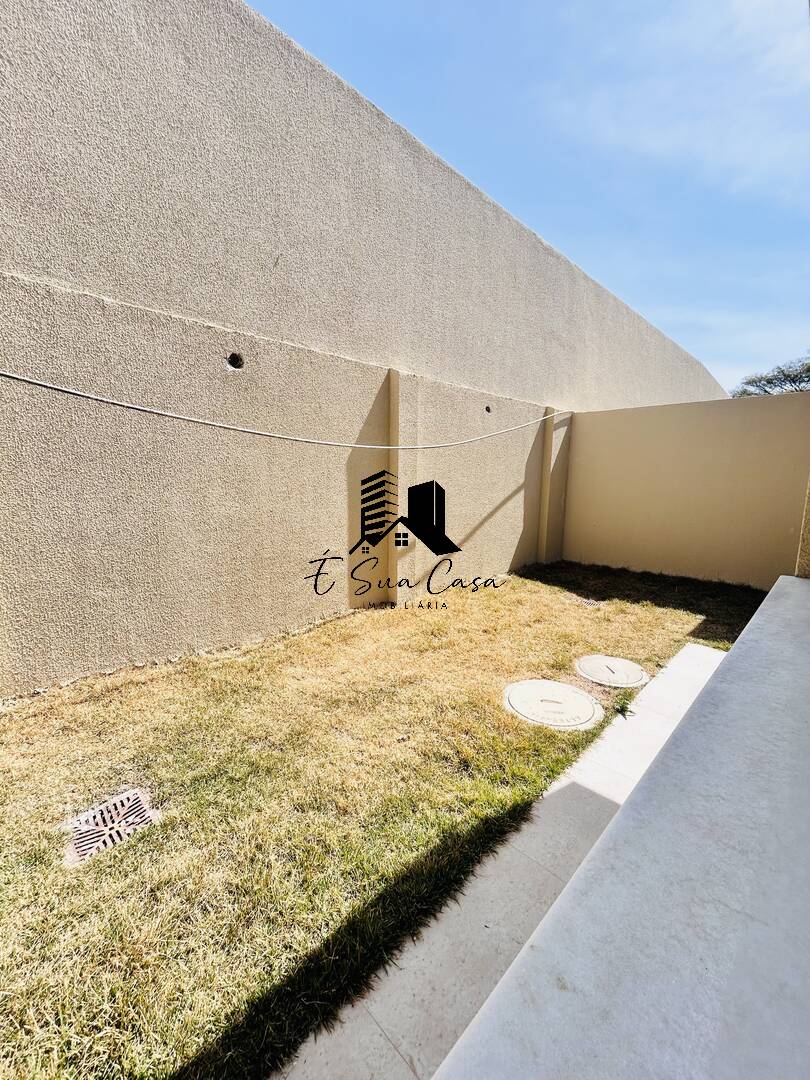 Casa à venda com 3 quartos, 88m² - Foto 13