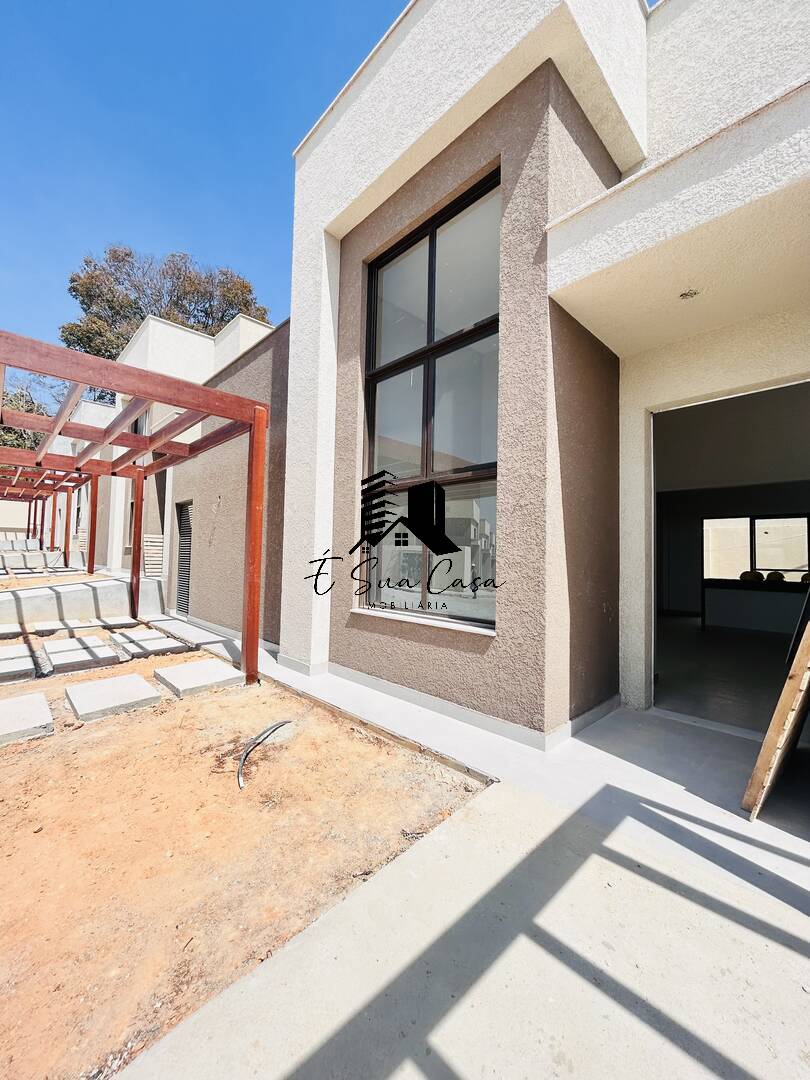 Casa à venda com 3 quartos, 88m² - Foto 2
