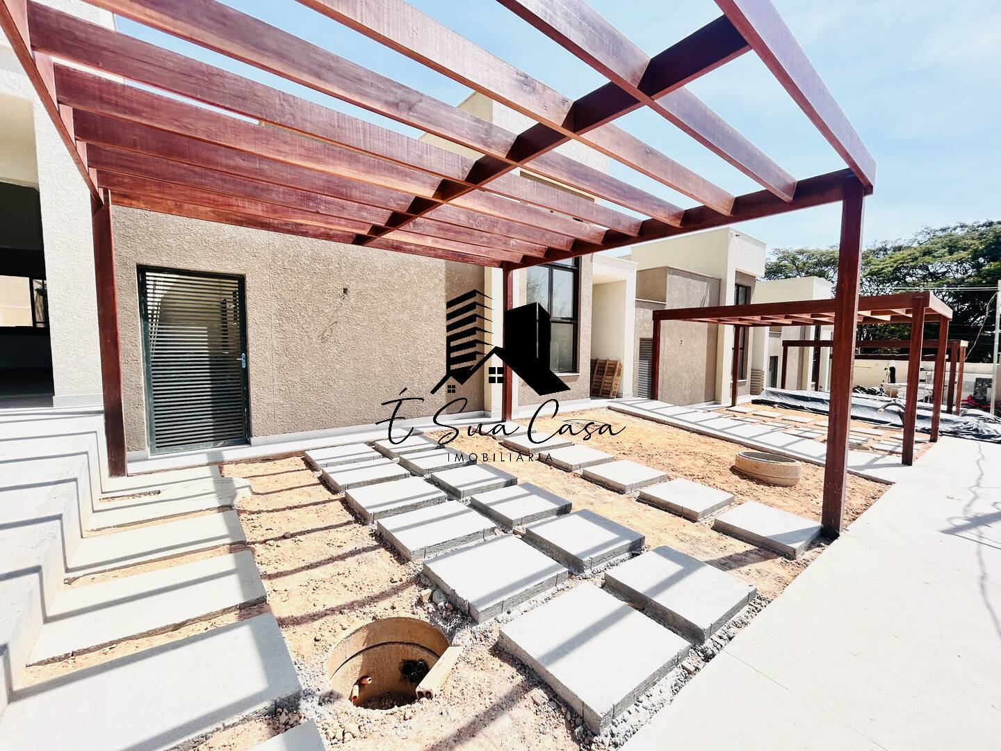 Casa à venda com 3 quartos, 88m² - Foto 34