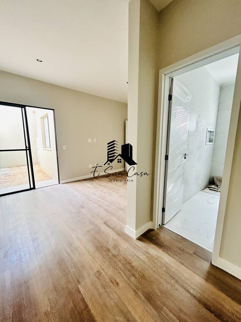 Casa à venda com 3 quartos, 88m² - Foto 9