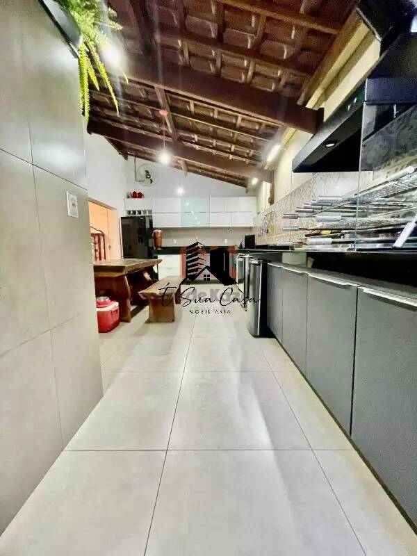 Casa à venda com 3 quartos, 132m² - Foto 3