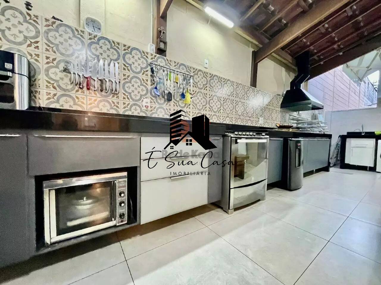 Casa à venda com 3 quartos, 132m² - Foto 4