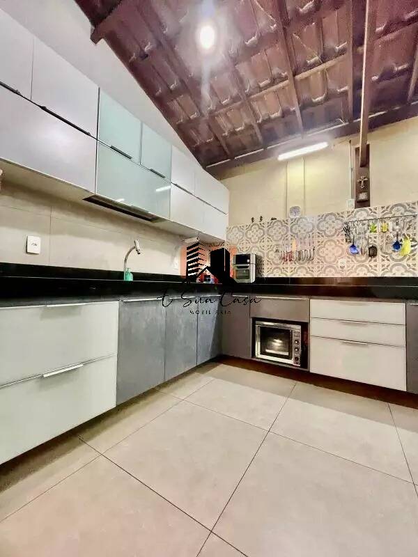 Casa à venda com 3 quartos, 132m² - Foto 5