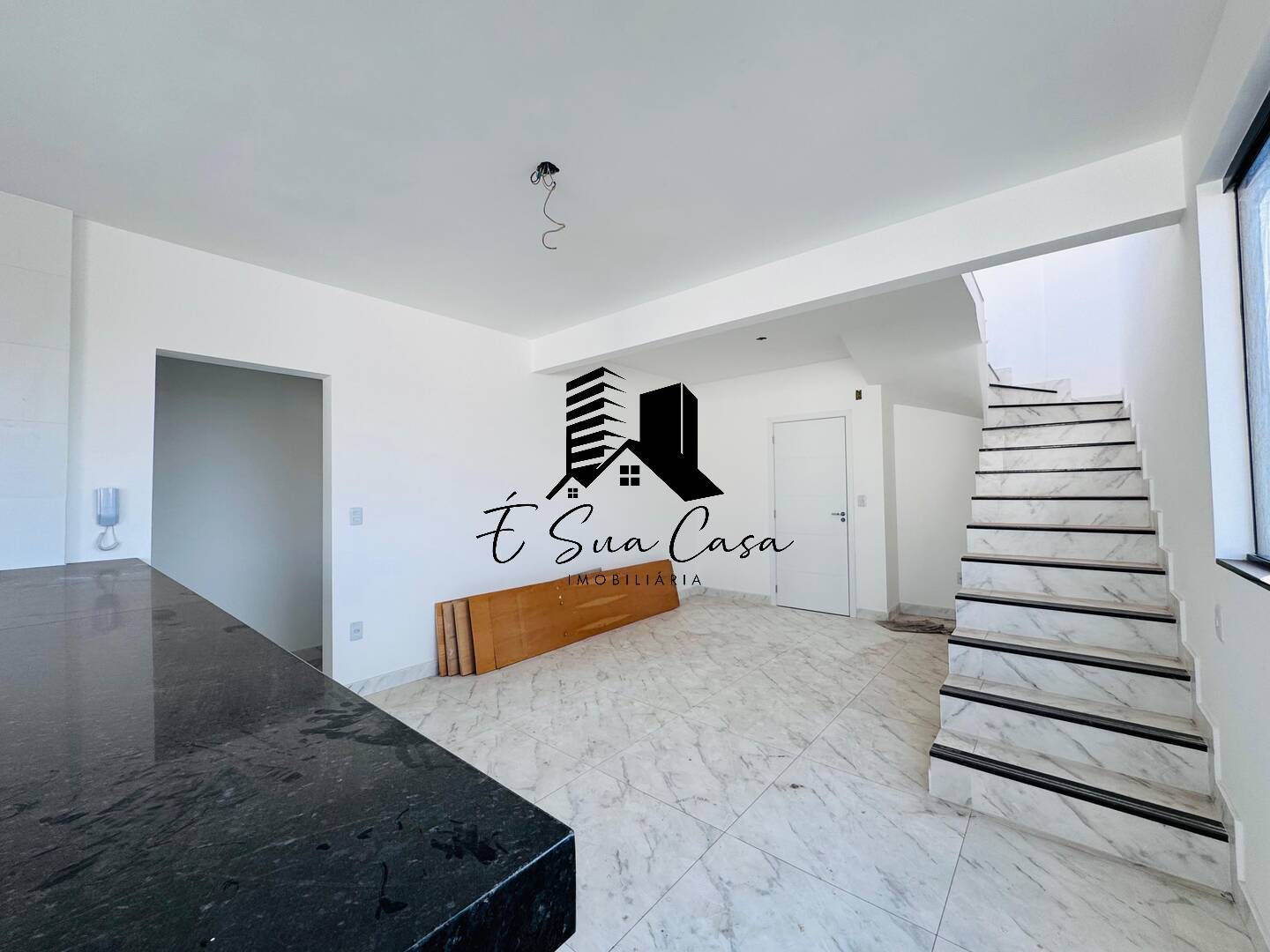 Cobertura, 3 quartos, 184 m² - Foto 2