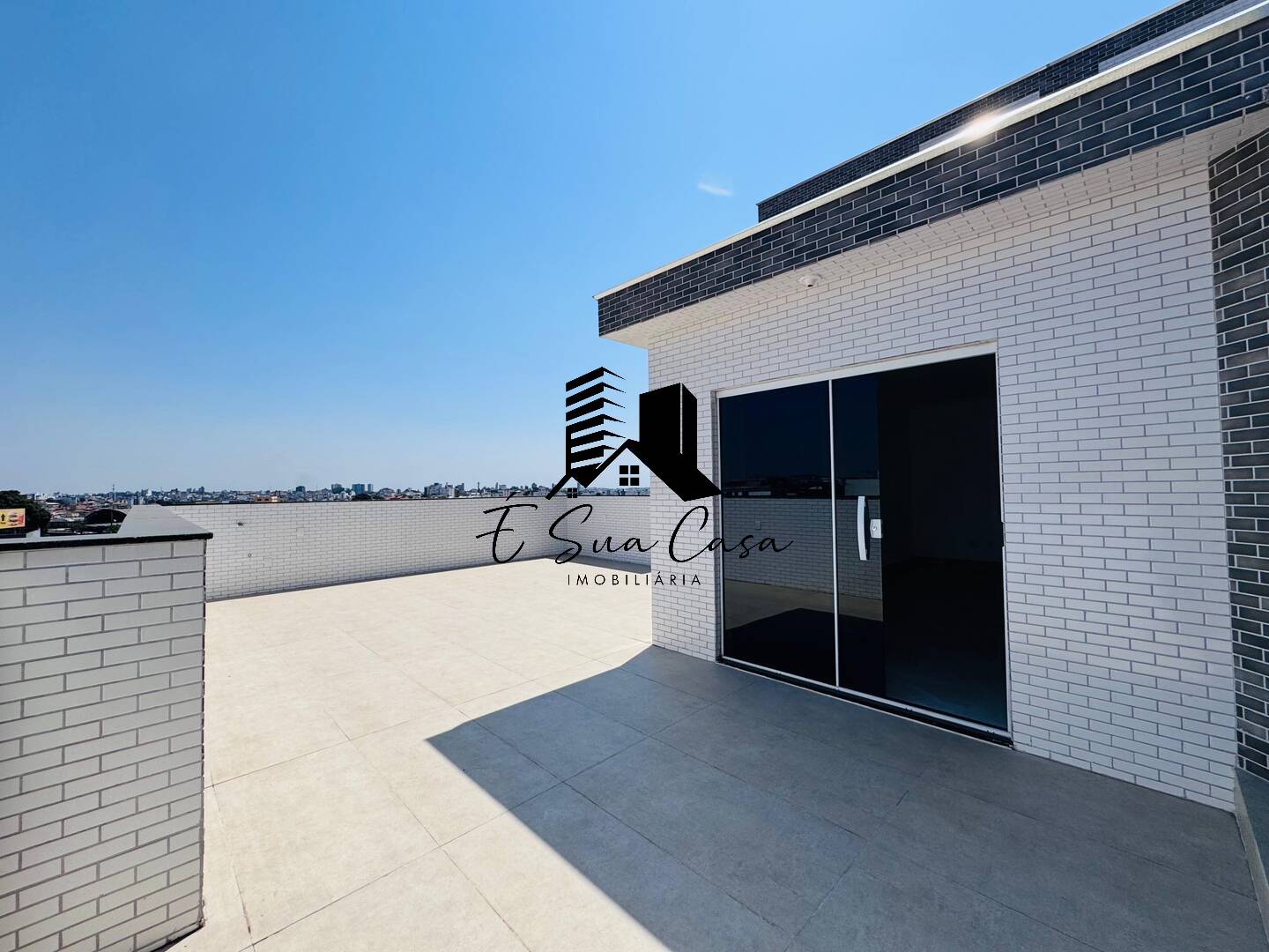 Cobertura, 3 quartos, 158 m² - Foto 2