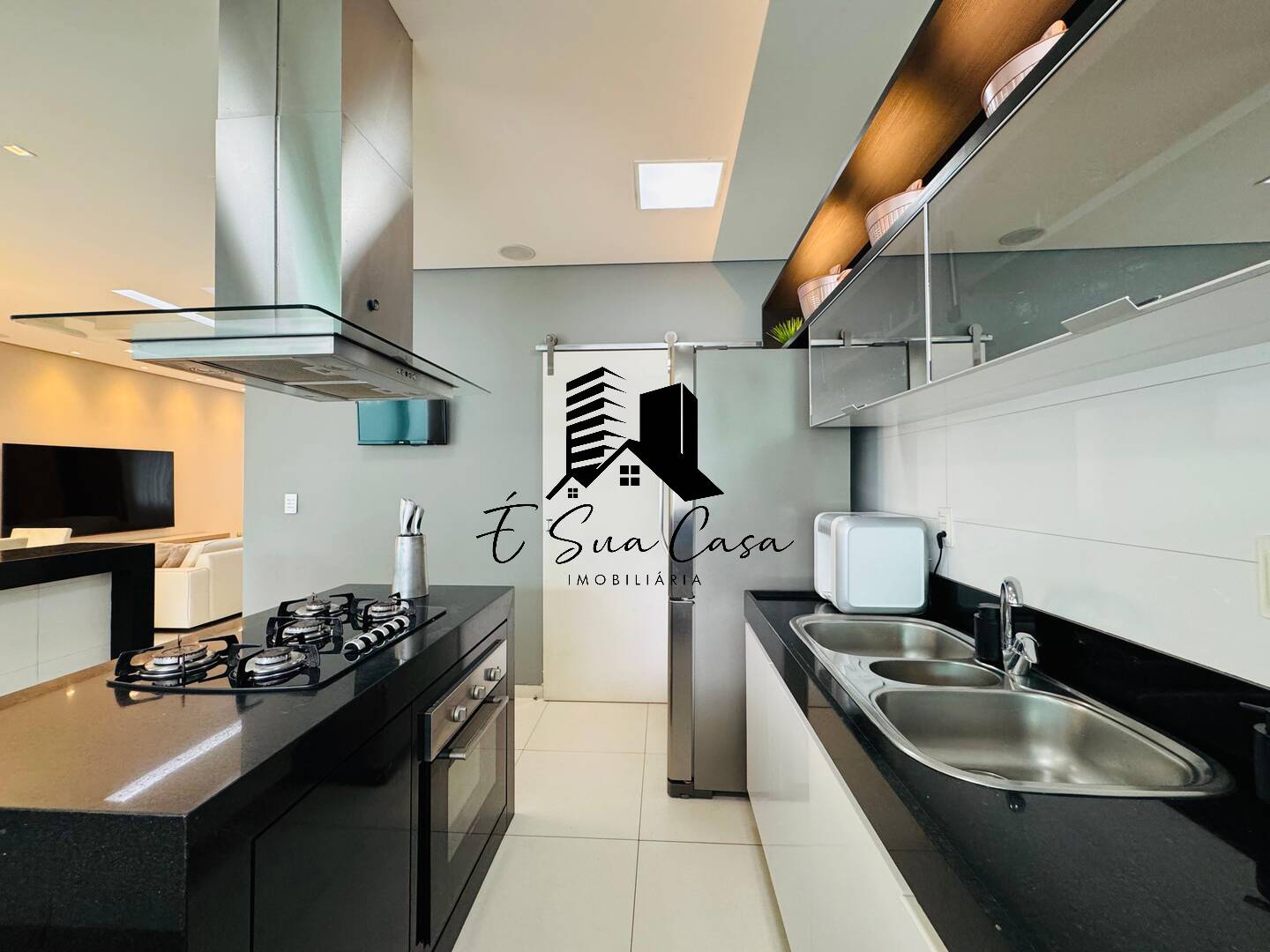 Casa à venda com 4 quartos, 360m² - Foto 10
