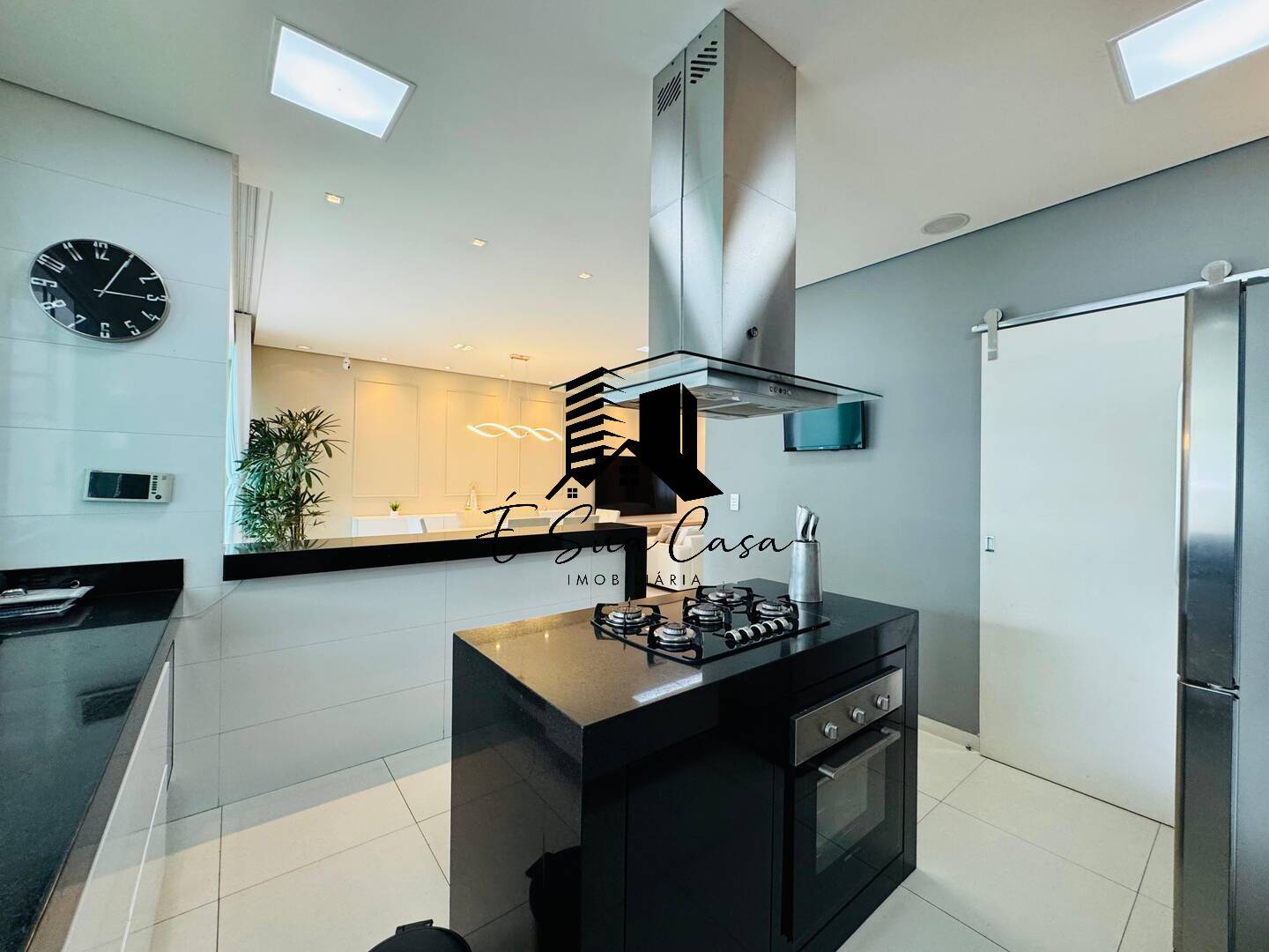 Casa à venda com 4 quartos, 360m² - Foto 13