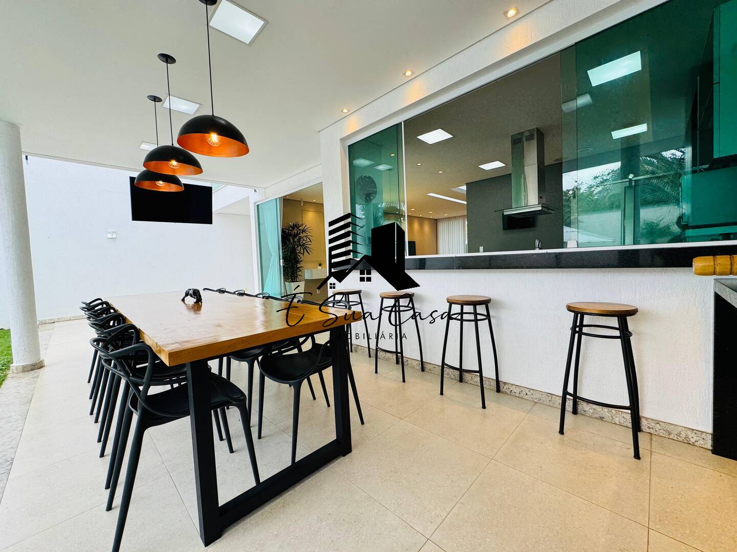 Casa à venda com 4 quartos, 360m² - Foto 17