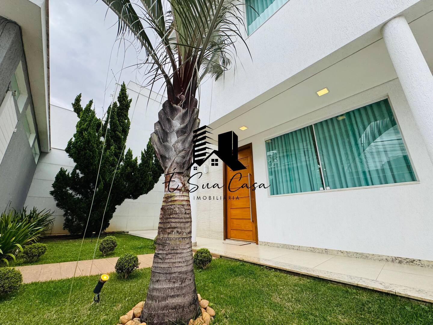 Casa à venda com 4 quartos, 360m² - Foto 52