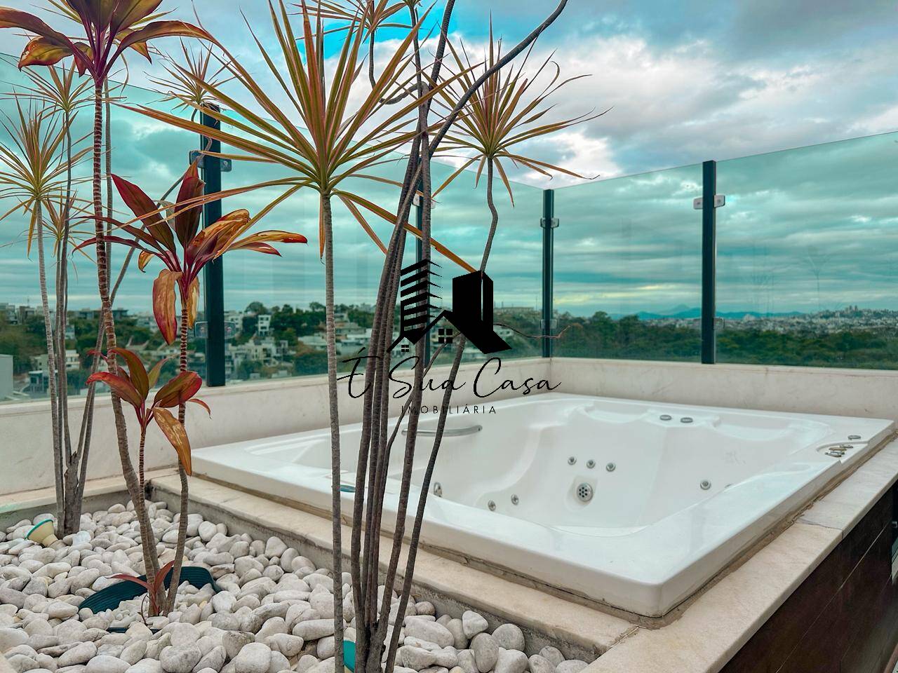 Cobertura, 4 quartos, 210 m² - Foto 2