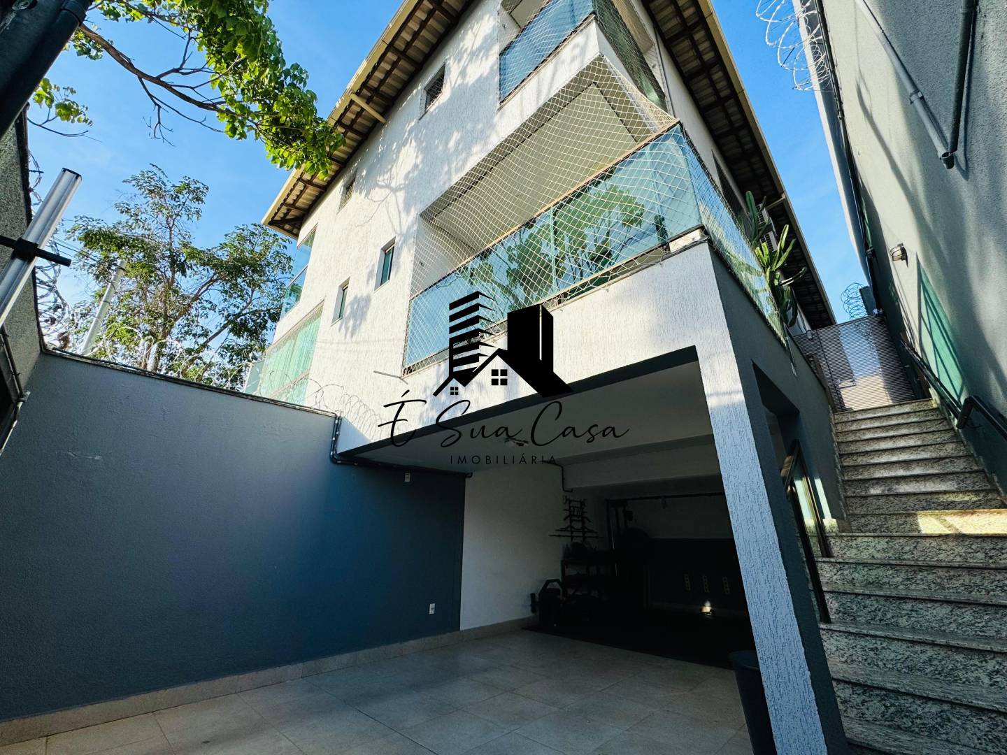 Casa, 3 quartos, 292 m² - Foto 1