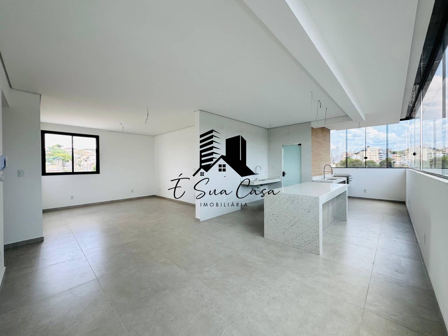 Apartamento, 3 quartos, 135 m² - Foto 2