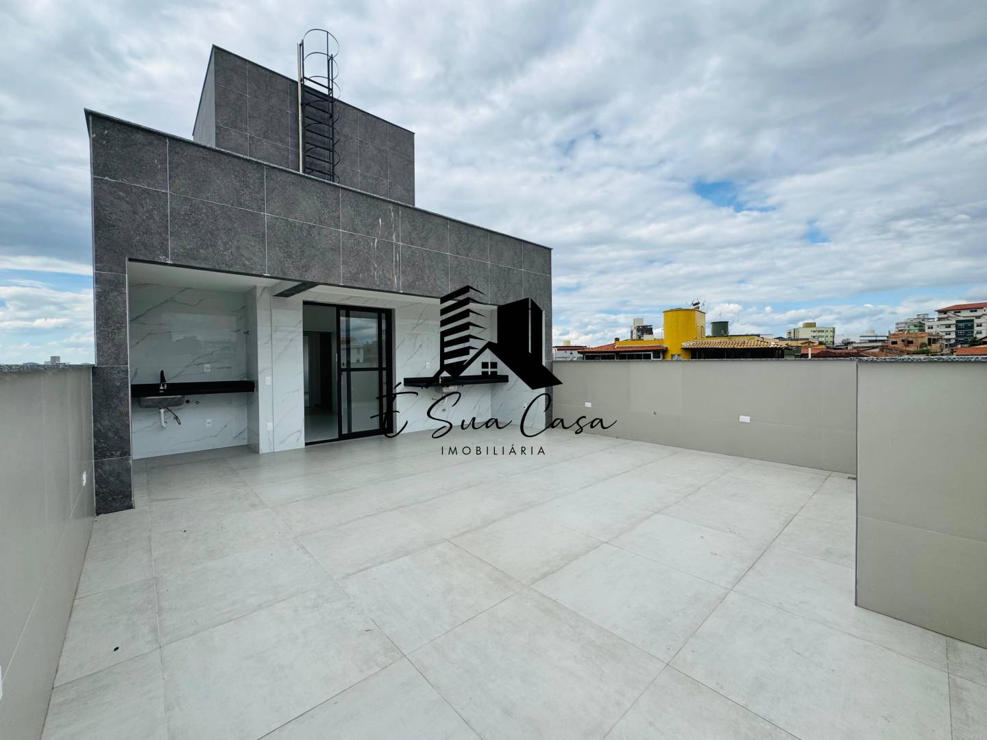 Cobertura, 3 quartos, 138 m² - Foto 1