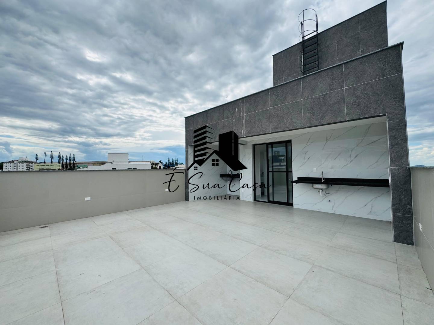 Cobertura, 3 quartos, 138 m² - Foto 2