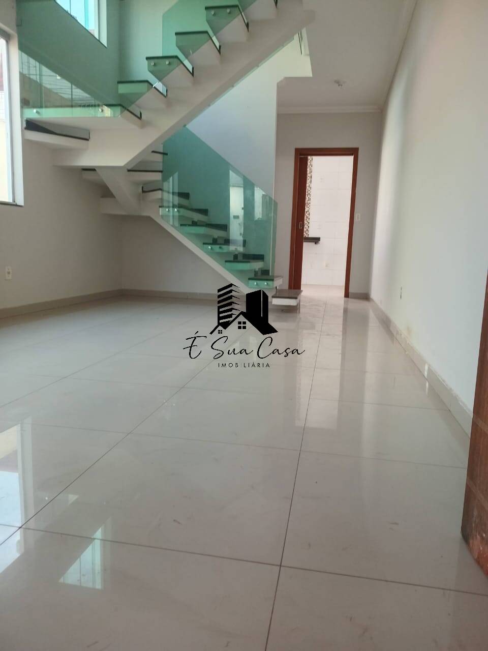 Casa, 3 quartos, 130 m² - Foto 1