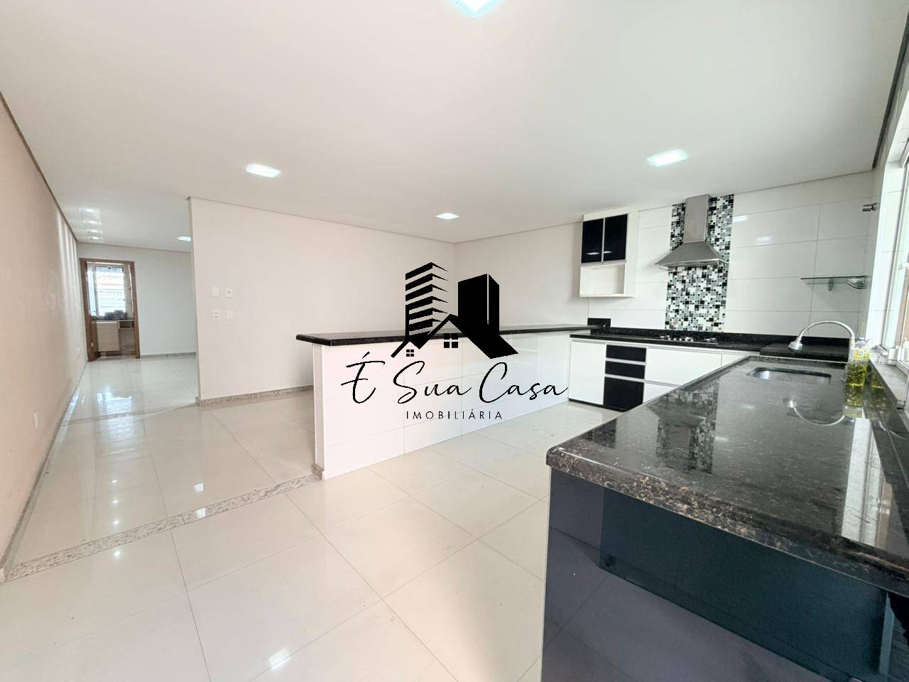 Casa, 3 quartos, 254 m² - Foto 8