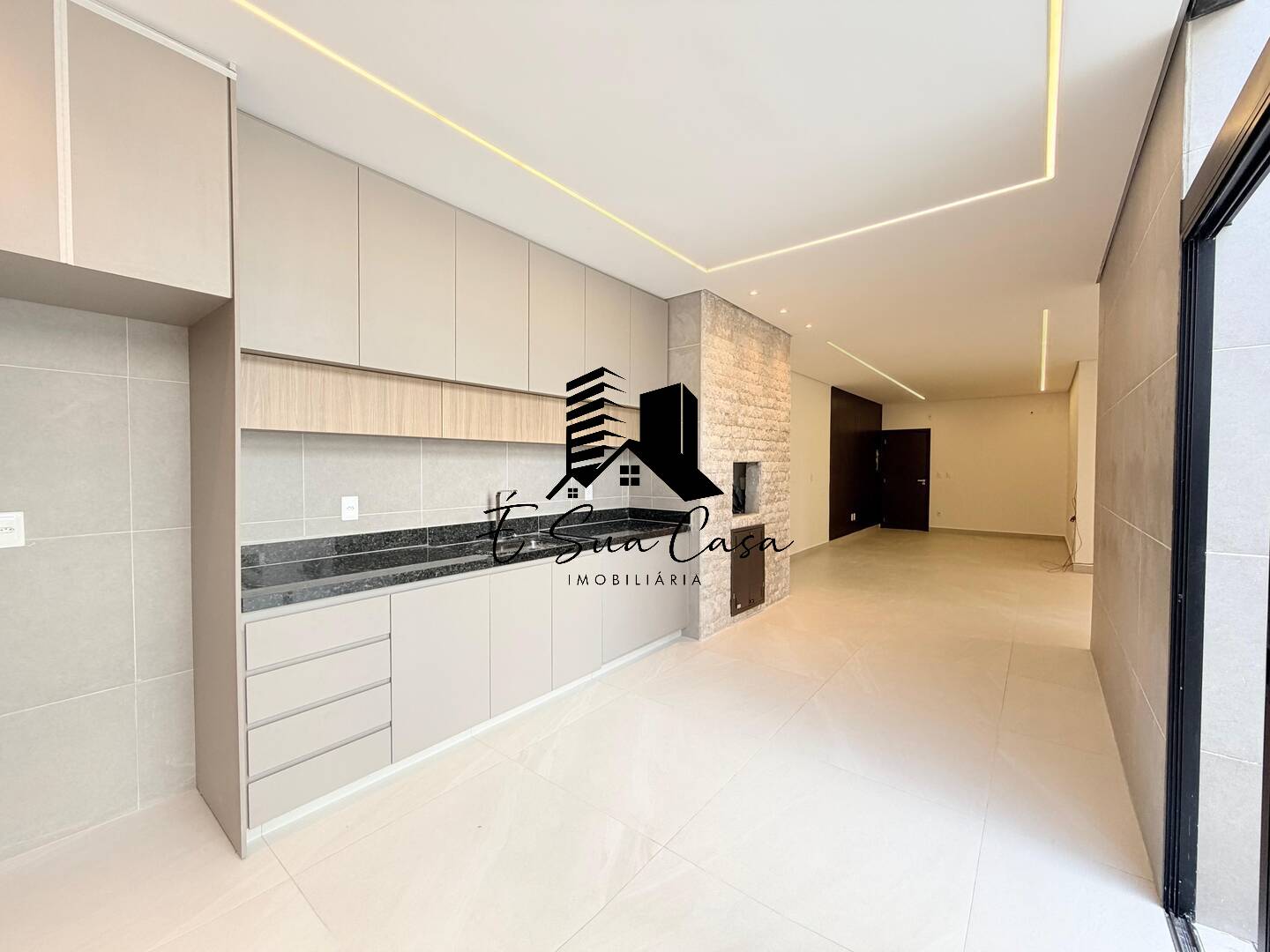 Apartamento, 3 quartos, 189 m² - Foto 2