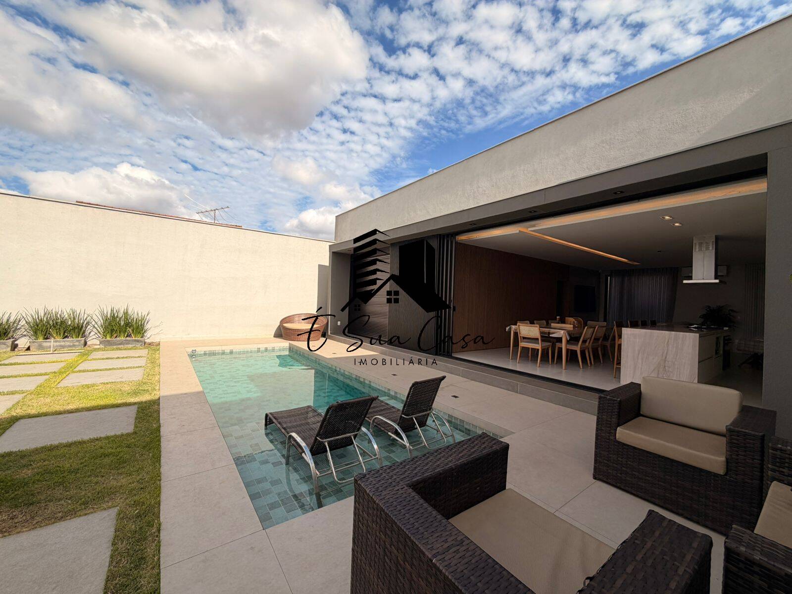Casa, 3 quartos, 360 m² - Foto 2