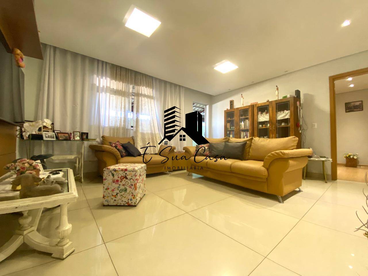 Apartamento para alugar com 3 quartos, 150m² - Foto 3