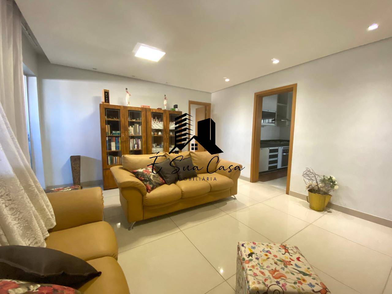 Apartamento para alugar com 3 quartos, 150m² - Foto 1