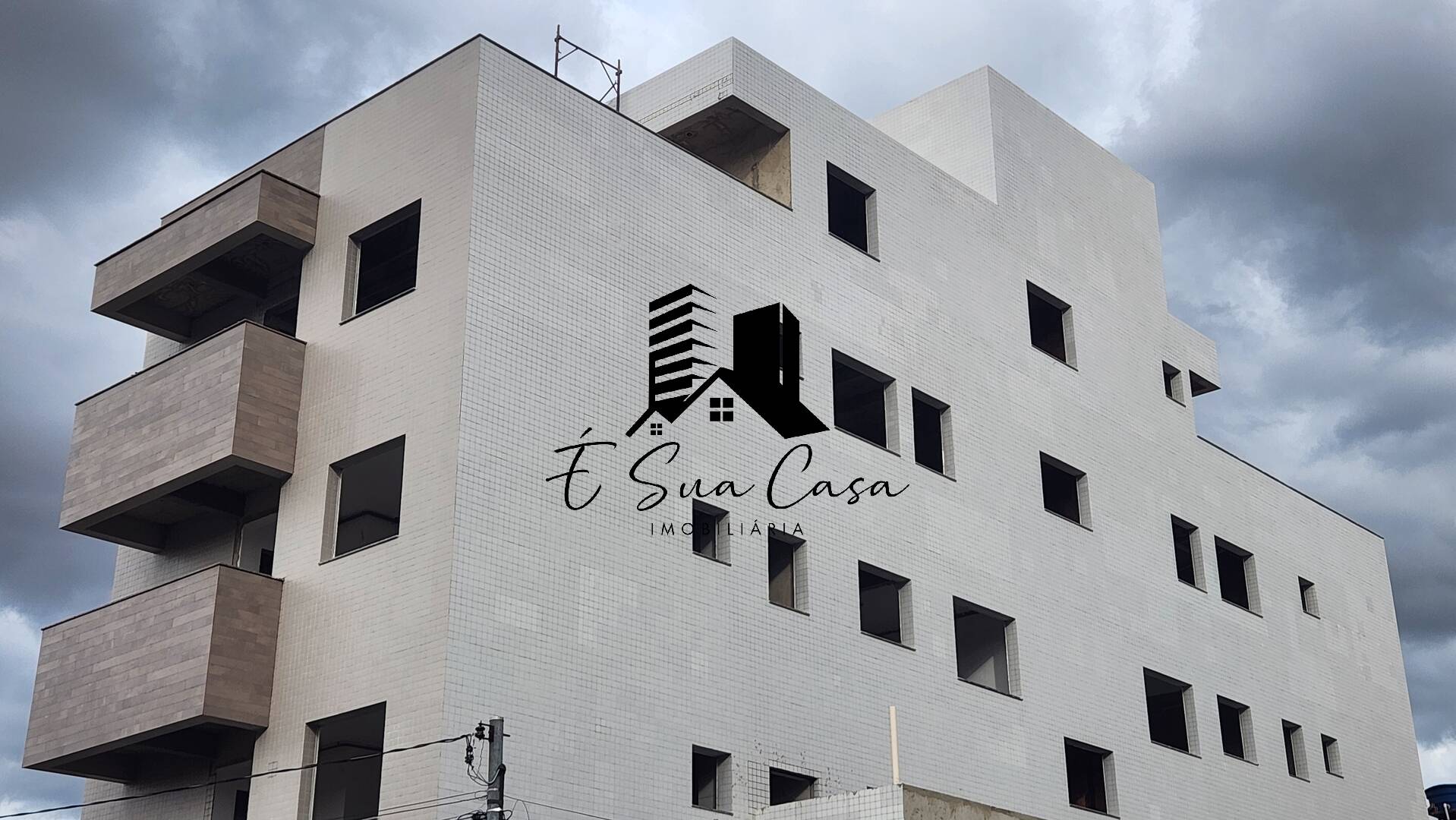 Apartamento à venda com 3 quartos, 106m² - Foto 2